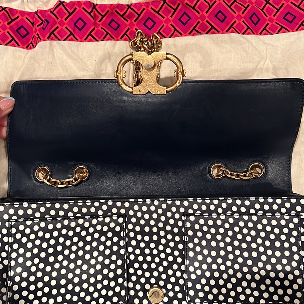 Tory Burch Gemini Link Polka Dot Printed Chain Shoulder Bag, Navy and White - Picture 11 of 14